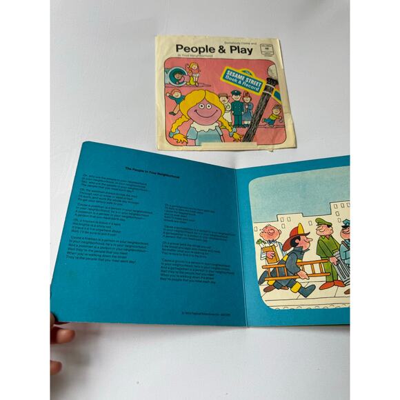 Vtg Sesame Street Carry About Original Cast Book & Vinyl Record 70s Columbia - Picture 3 of 16